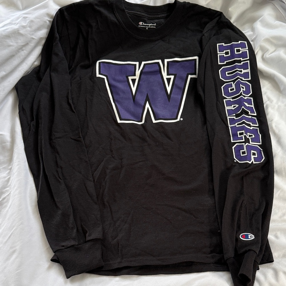 Champion Black Long-Sleeve UW Logo Shirt with Purple Accents